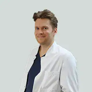 Mindaugas Jasinskas odontologijos klinika City-Dent Plastinės ir rekonstrukcinės chirurgijos gydytojas